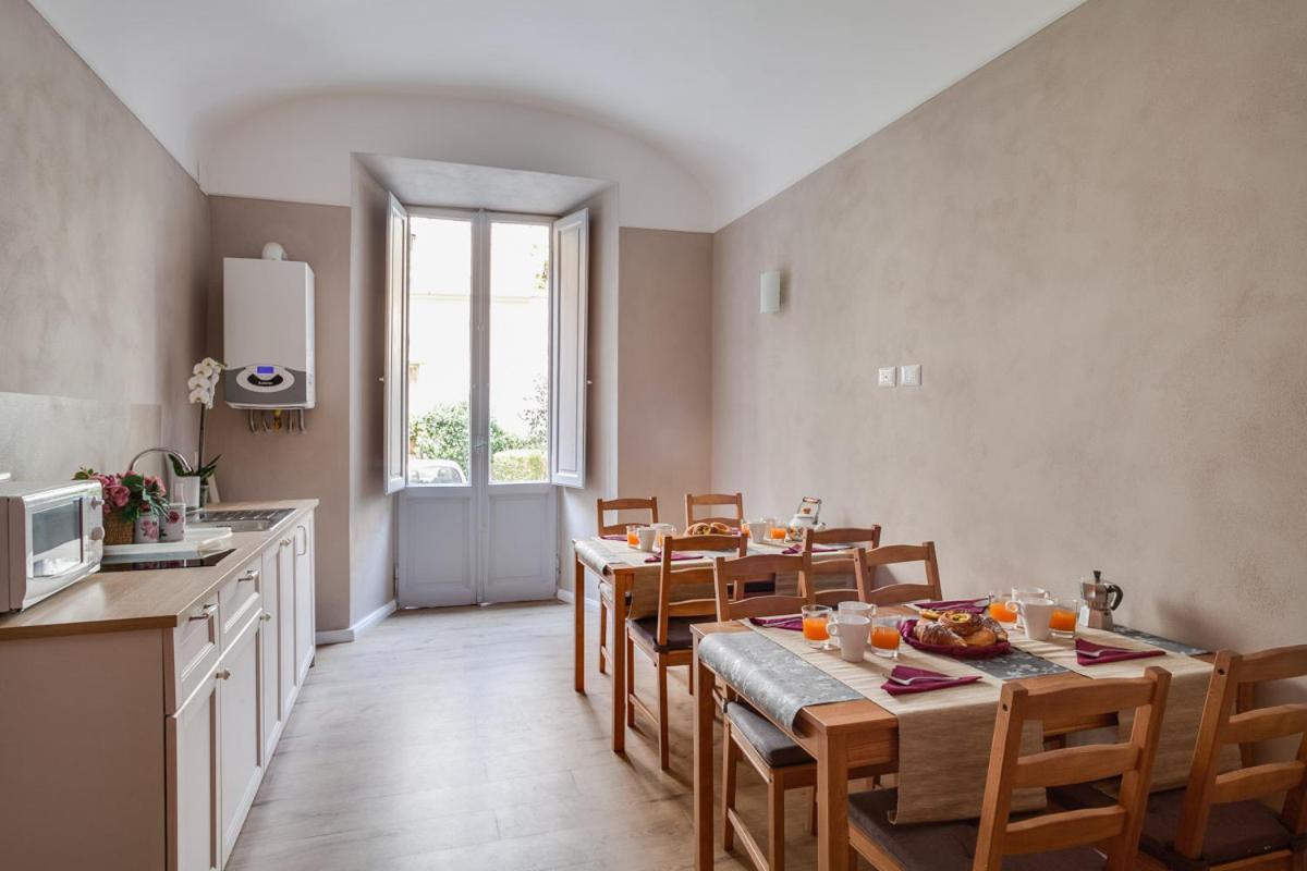 Femasuites Rome Bagian luar foto